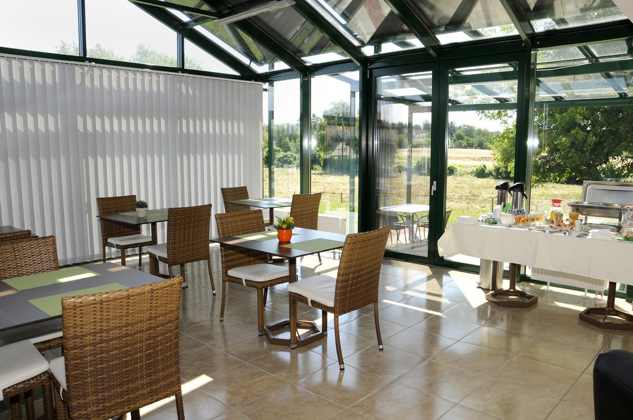 Szarszo Panzio Bed and Breakfast Balatonszarszo Εξωτερικό φωτογραφία