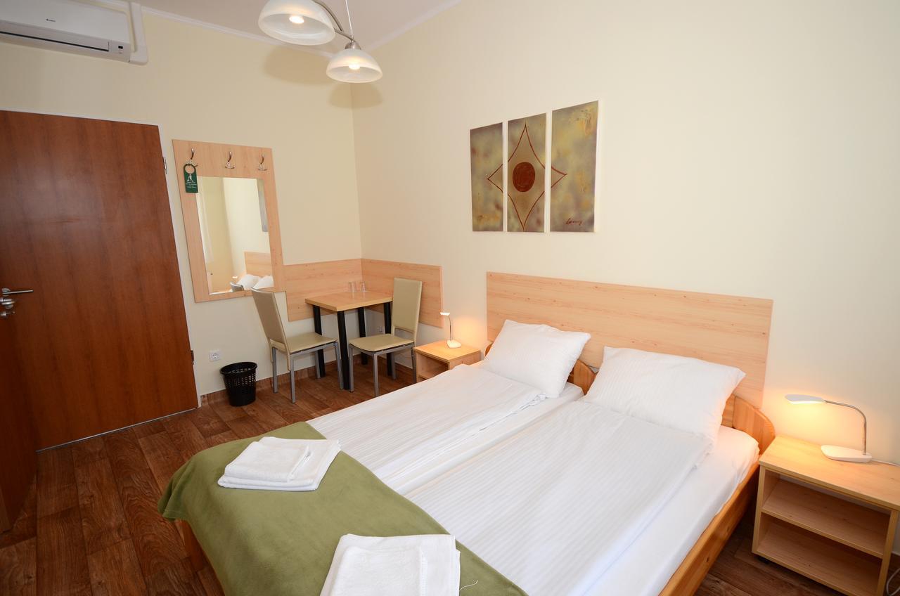 Szarszo Panzio Bed and Breakfast Balatonszarszo Εξωτερικό φωτογραφία